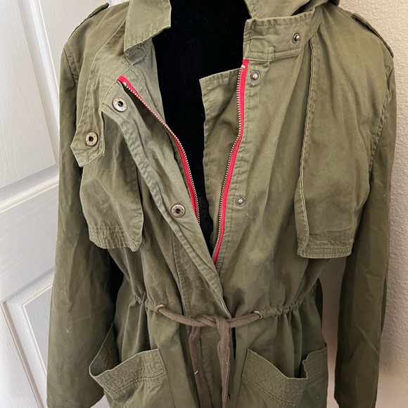 Army green utility jacket EUC - Picture 4 of 14